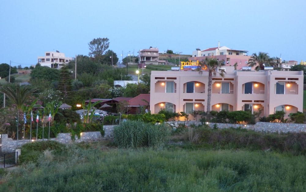 Poledas Apartments Джорджополис Екстериор снимка