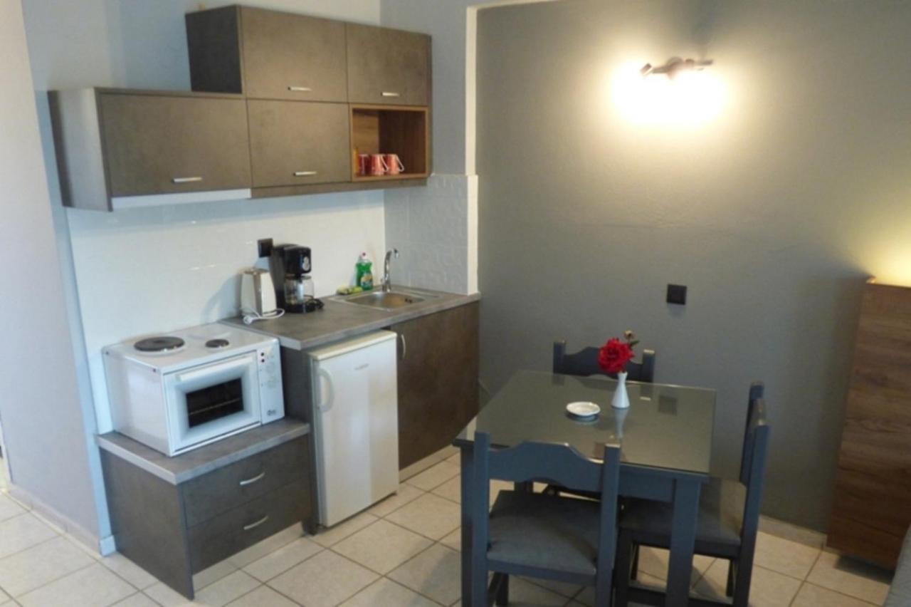 Poledas Apartments Джорджополис Екстериор снимка