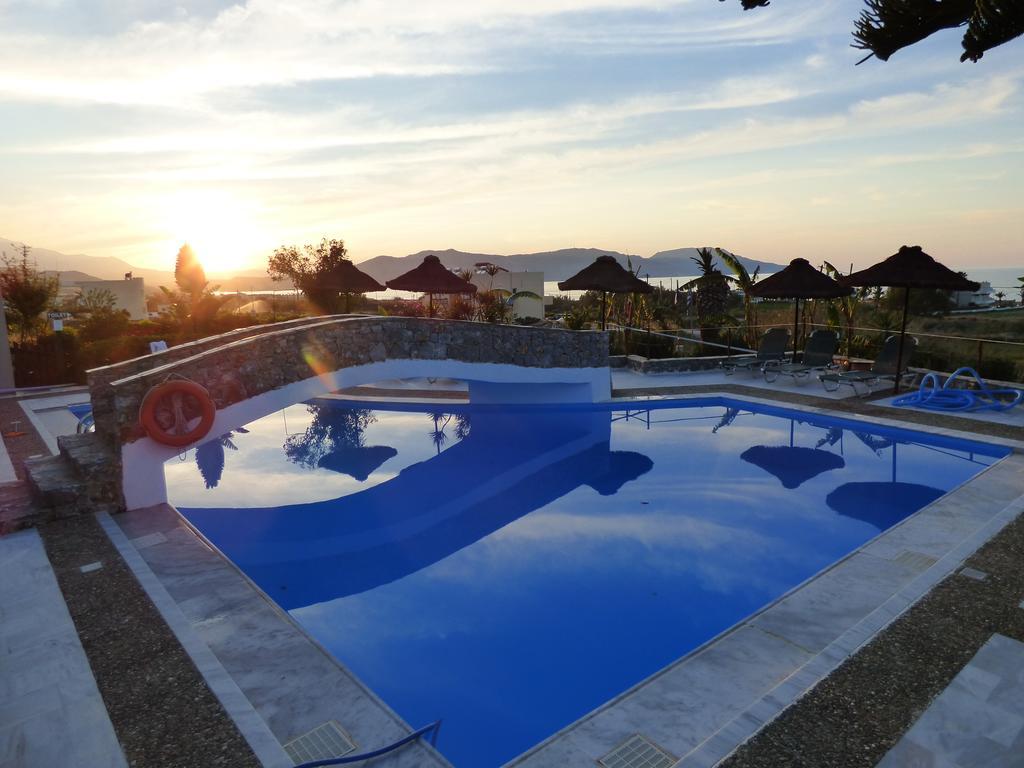 Poledas Apartments Джорджополис Екстериор снимка